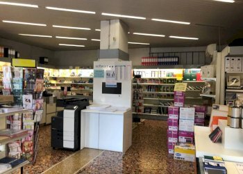 Interno non residenziale - Negozio via Stefano Dondero, 8, Genova (zona Sampierdarena) - foto 4