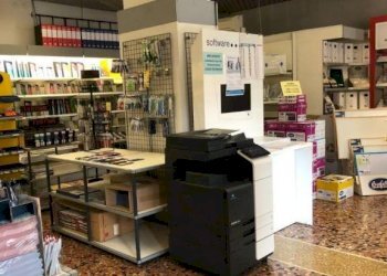 Interno non residenziale - Negozio via Stefano Dondero, 8, Genova (zona Sampierdarena) - foto 6