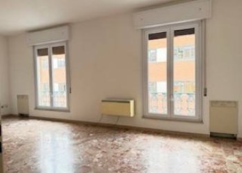 Soggiorno - Appartamento piazza dell'Otto Agosto, 30B, Bologna (zona Irnerio) - foto 4