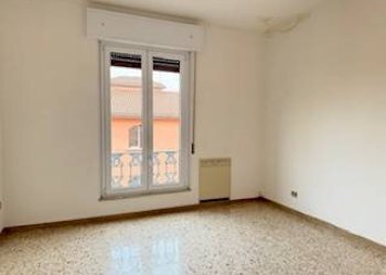 Camera da letto - Appartamento piazza dell'Otto Agosto, 30B, Bologna (zona Irnerio) - foto 5