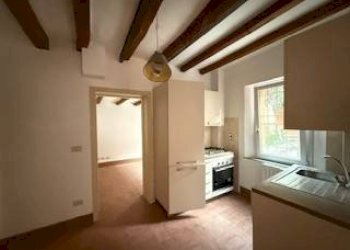 Cucina - Quadrilocale vicolo Bolognetti, 4, Bologna (zona San Vitale) - foto 4