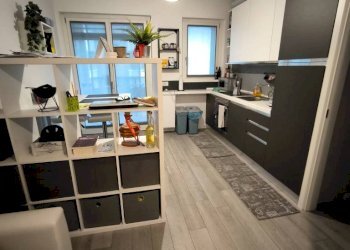 Cucina - Appartamento via Giuliani, Sondrio - foto 6