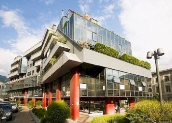 Interno non residenziale - Negozio largo Alberto Pedrini, 3, Sondrio - foto 2