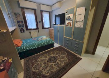 camera doppia - Three-room apartment via Mascherpa, Paullo - photo 13