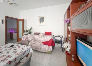 Camera da letto - Two-room apartment via Giuseppe Mazzini, 6, Cairate - photo 9