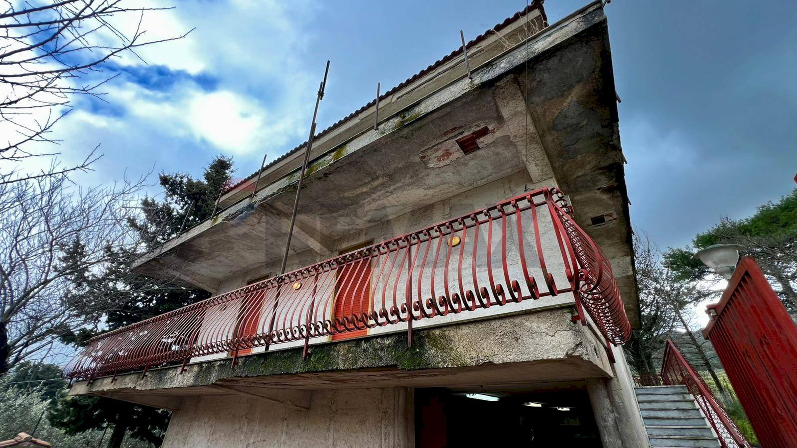 Edificio all\'aperto - Villa via sp1
 
km 12, Monreale - photo 3