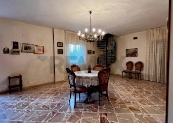 Sala da pranzo - Villa via sp1
 
km 12, Monreale - photo 18