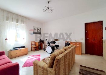 Soggiorno - Appartamento via ruffo di calabria
 
5, Palermo - foto 5