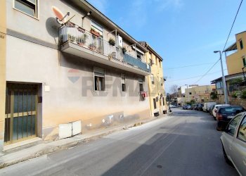 Edificio all\'aperto - Appartamento via ruffo di calabria
 
5, Palermo - foto 16