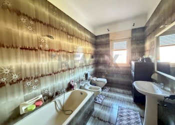 Bagno - Appartamento Giuseppe Giusti
 
20, Carini - foto 8