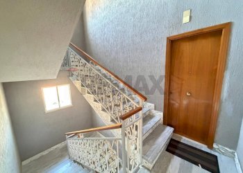 Scale - Appartamento Via Giuseppe Giusti
 
20, Carini - foto 7