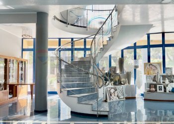 Scale - Commercial Premises Via Don Luigi Sturzo
224, Carini - photo 8