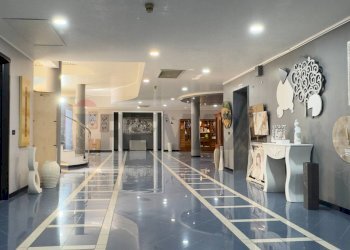 Ricezione / Lobby - Commercial Premises Via Don Luigi Sturzo
224, Carini - photo 23