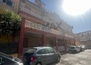 Edificio all\'aperto - Bilocale Palermo - foto 2