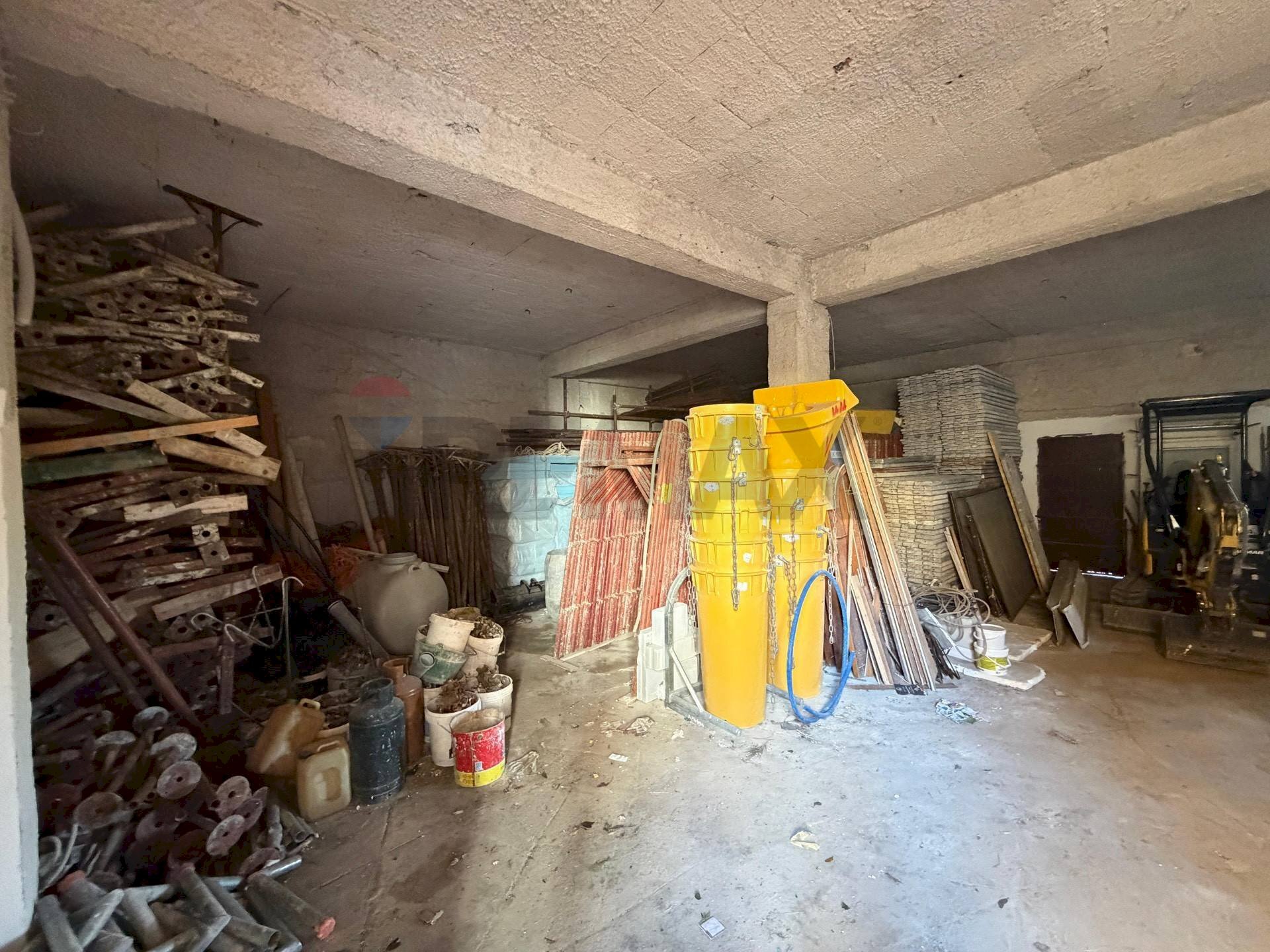 Dispensa di stoccaggio - Magazzino Via Giuseppe Giusti
20, Carini - foto 3