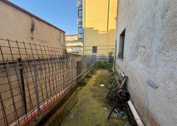 Balcone - Magazzino Via Giuseppe Giusti
 
20, Carini - foto 5