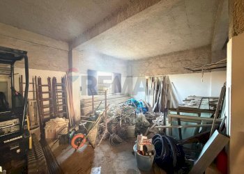 Dispensa di stoccaggio - Magazzino Via Giuseppe Giusti
 
20, Carini - foto 6