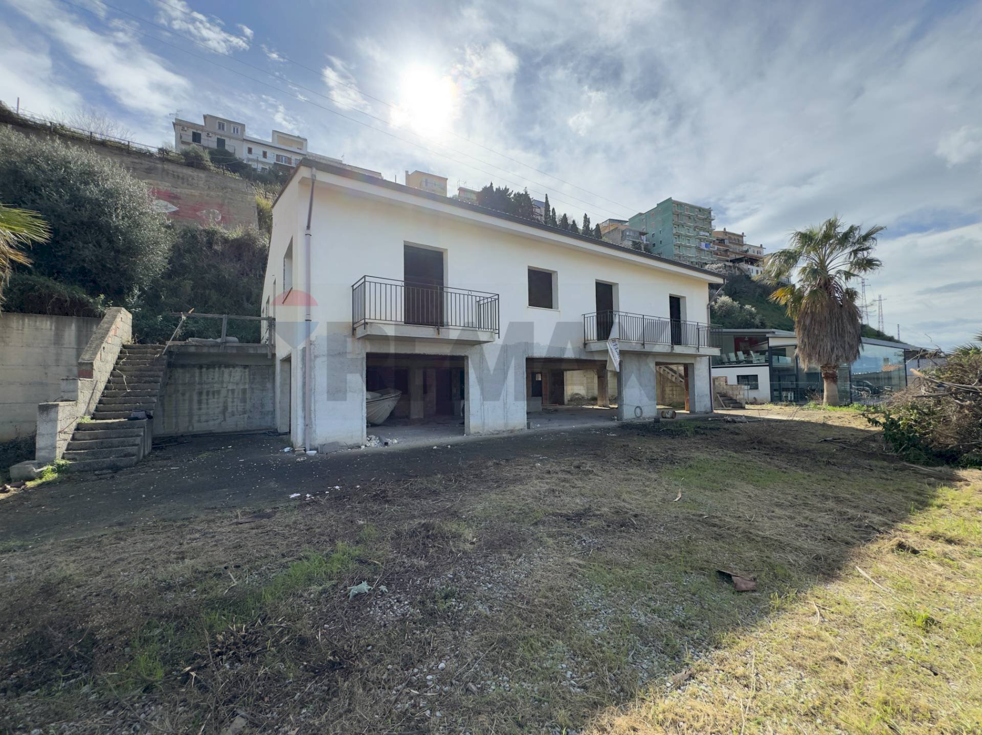 Casa all\'aperto - Stabile - Palazzo S.S. 113 KM 199
 
snc, Campofelice di Roccella - foto 2