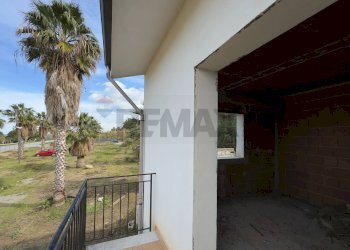 Balcone - Stabile - Palazzo S.S. 113 KM 199
 
snc, Campofelice di Roccella - foto 17