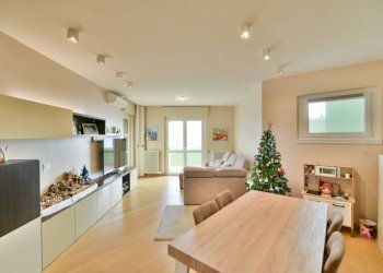 Salone - Four-room apartment via Galbiate, 2, Garlate - photo 10