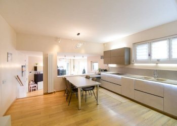 Cucina - Four-room apartment via Galbiate, 2, Garlate - photo 12