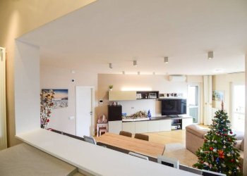 Salone - Four-room apartment via Galbiate, 2, Garlate - photo 14