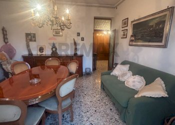 Sala da pranzo - Quadrilocale Via Arcivescovo Alfano
 
25, Palermo - foto 4