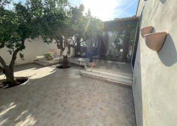 Edificio all\'aperto - Villa Via delle Mandorle
 
29, Valderice - photo 8