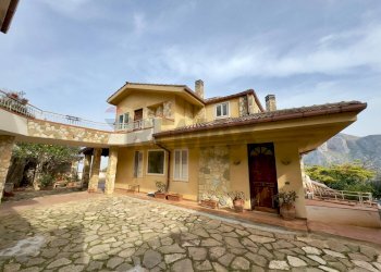 Casa all\'aperto - Villa via Piero della Francesca
 
58, Palermo - foto 4