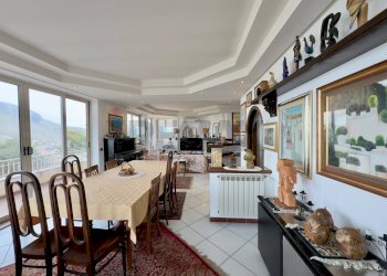 Sala da pranzo - Villa via Piero della Francesca
 
58, Palermo - foto 11