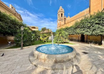 Piscina - Locale Commerciale Terrasini - foto 3