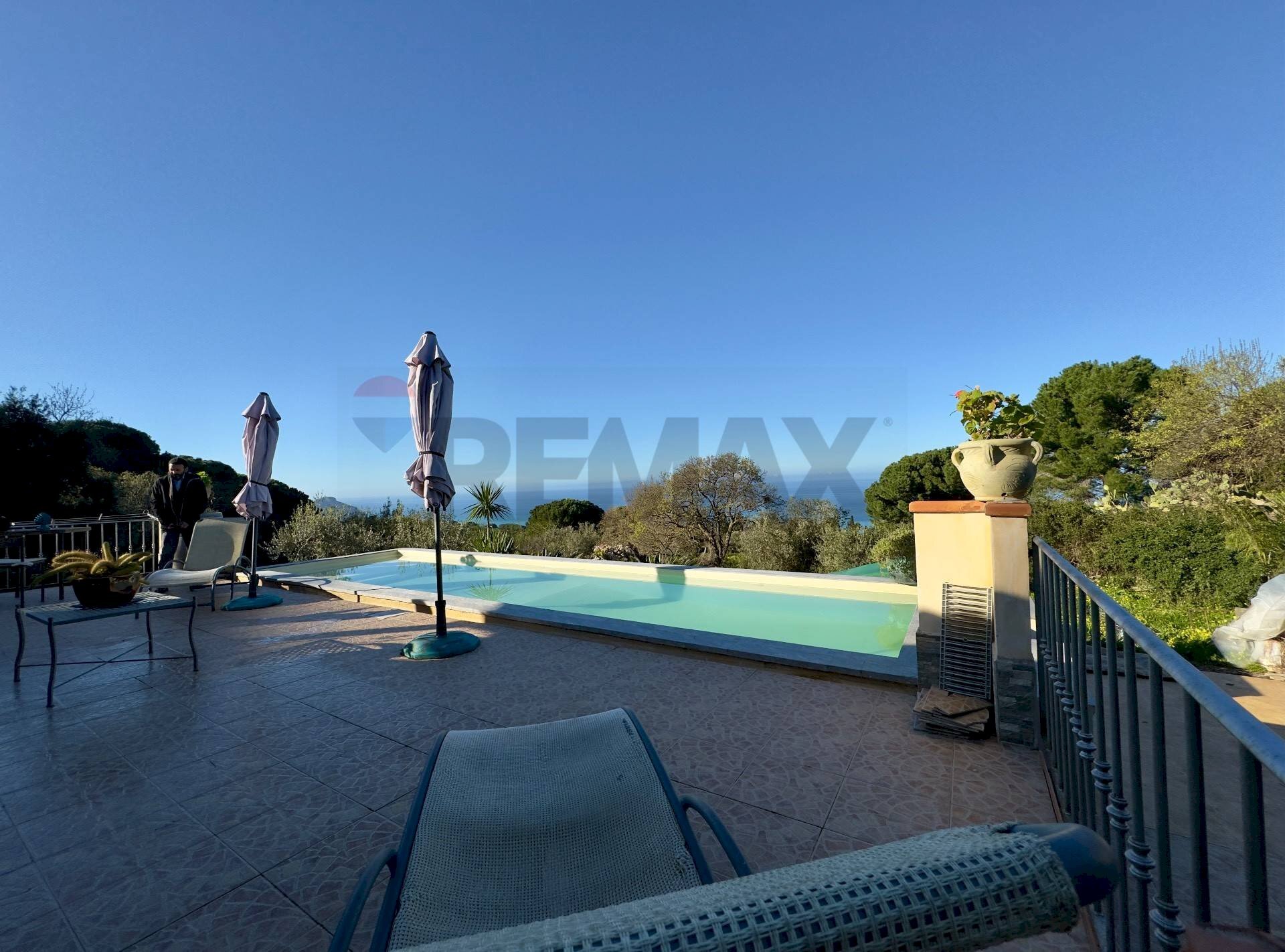 Piscina - Villa VIA LANCENIA
 
62, Cefalù - photo 1