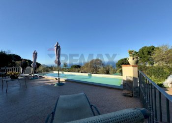 Piscina - Villa VIA LANCENIA
 
62, Cefalù - photo 1