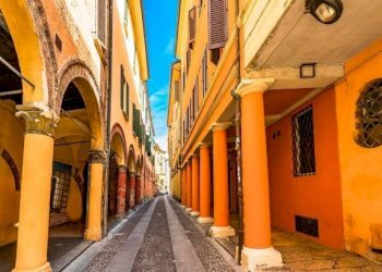 Zona - Appartamento via Luigi Carlo Farini, Bologna (zona Centro Storico) - foto 8