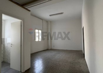 antibagno - Locale Commerciale Via Carlo Cattaneo
82/B, Cosenza - foto 12