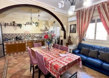 Sala da pranzo - Appartamento Via Aloisio Juvara
 
43, Palermo - foto 1