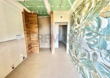 Hall / corridoio - Quadrilocale Via Dolomiti
 
11, Carini - foto 9