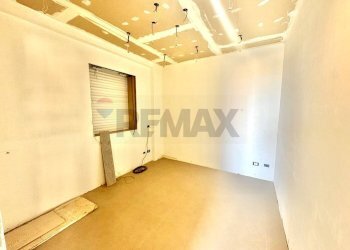 Stanza vuota - Quadrilocale Via Dolomiti
 
11, Carini - foto 10