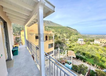 Balcone - Quadrilocale Via Dolomiti
 
11, Carini - foto 2