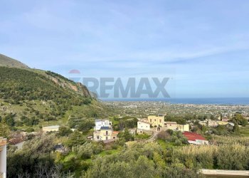 Vista delle montagne - Quadrilocale Via Dolomiti
 
11, Carini - foto 19