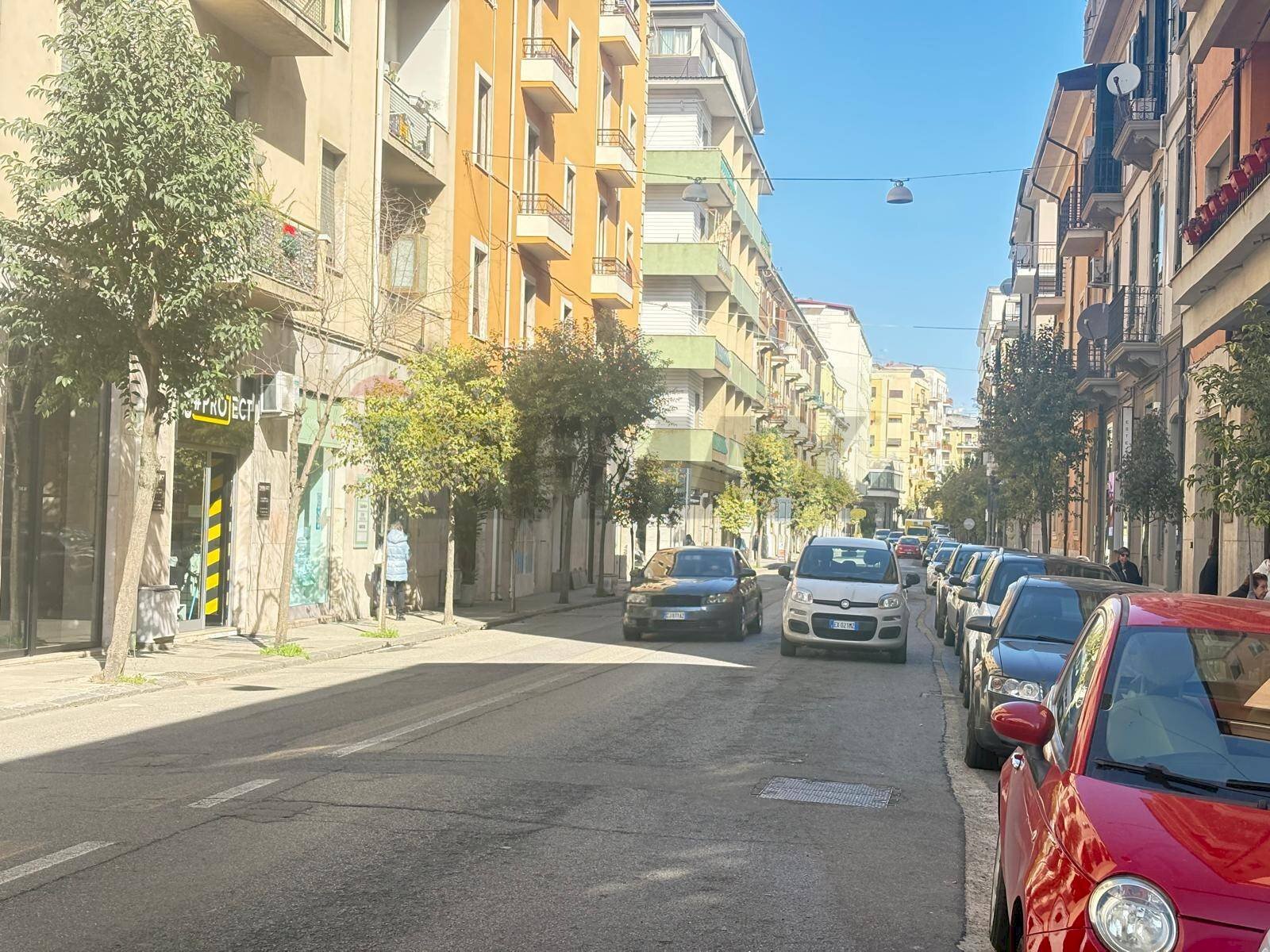 Edificio all\'aperto - Locale Commerciale VIA MONTESANTO
 
63/65, Cosenza - foto 3