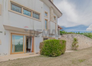 Casa all\'aperto - Villa via savotani
 
snc, Cerisano - foto 3