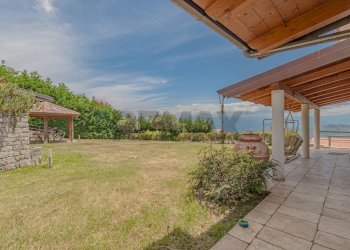 giardino - Villa via savotani
 
snc, Cerisano - foto 7