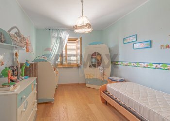 Camera / camera da letto - Villa via savotani
 
snc, Cerisano - foto 28