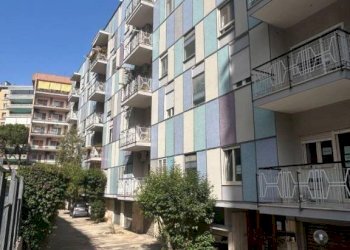 Facciata - Box via Cardinale Marcello Mimmi, 15, Bari (neighborhood Poggiofranco) - photo 7