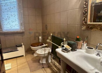 Bagno - Trilocale Via Giovan Battista Siragusa
 
4, Palermo - foto 24