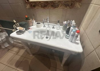 Bagno - Trilocale Via Giovan Battista Siragusa
 
4, Palermo - foto 25