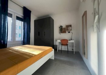 Camera da letto - Terreno non edificabile via Ruggero Leoncavallo, 17, Milano (zona Casoretto) - foto 7