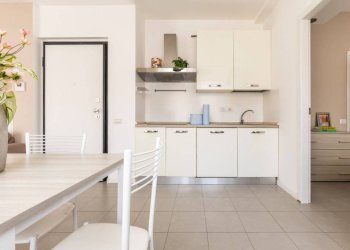 Cucina - Two-room apartment piazza Santa Maria del Suffragio, 3, Milano - photo 12