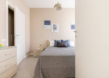 Camera da letto - Two-room apartment piazza Santa Maria del Suffragio, 3, Milano - photo 15